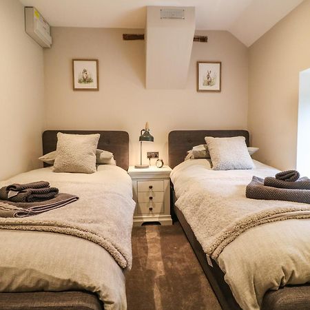 Dale End Farm Cottage Бейкуел Екстериор снимка