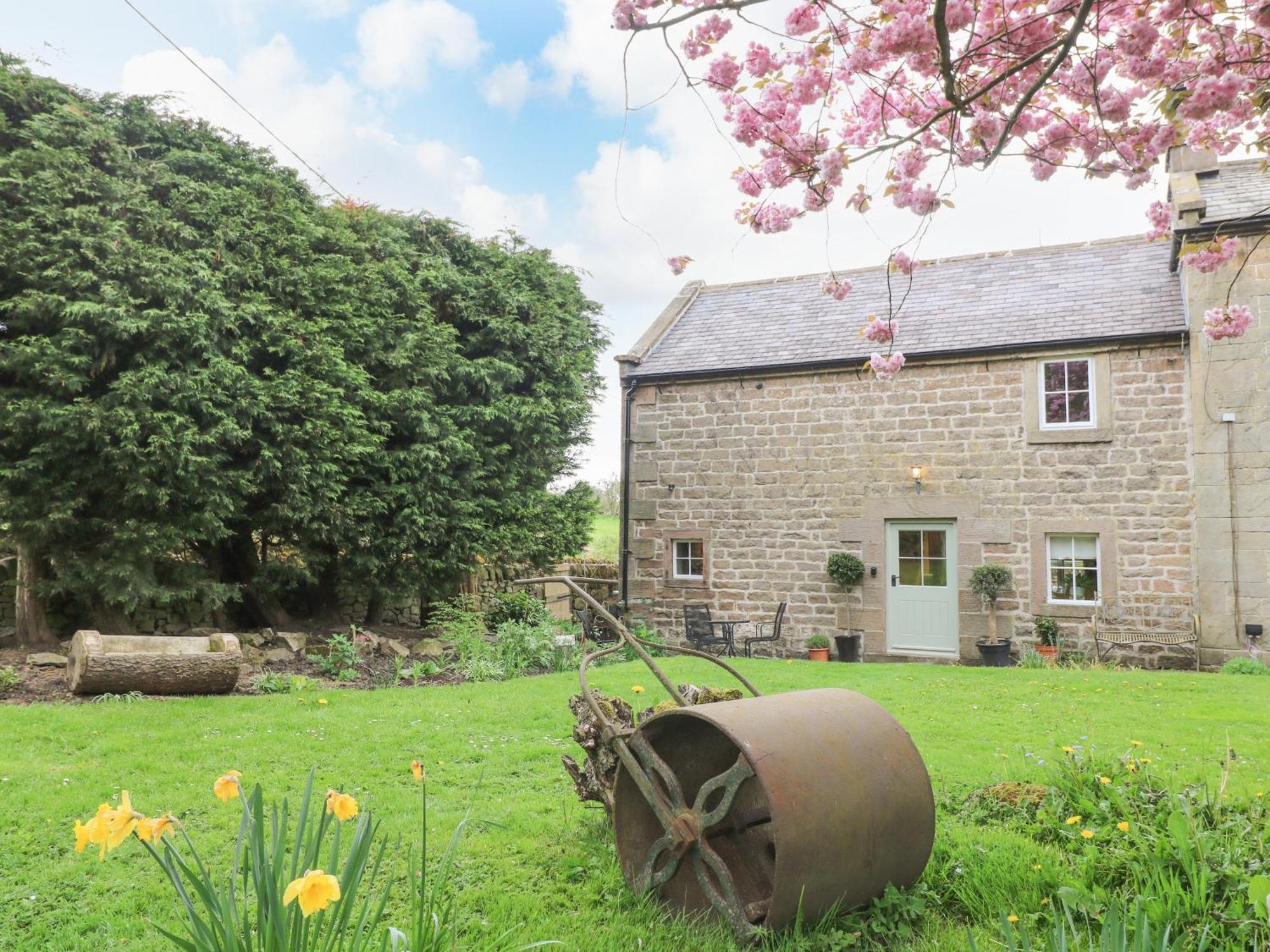 Dale End Farm Cottage Бейкуел Екстериор снимка