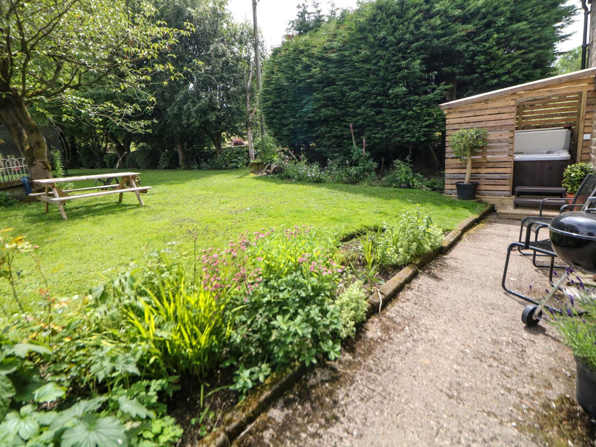 Dale End Farm Cottage Бейкуел Екстериор снимка